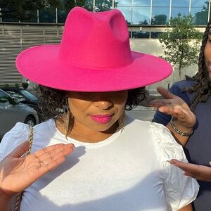 Meet your Posher, Chaval